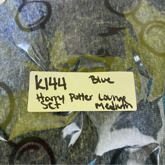 Harry Potter Pajama Set Sz Medium Top Bottoms Blue Always Sleepwear Comfy Cozy - Picture 11 of 11